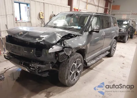 2024 Rivian R1S Adventure Dual Motor Max Pack/Adventure Dual Motor Perf Max Pack z USA, uszkodzony, nr VIN 7PDSGCBA3RN030064